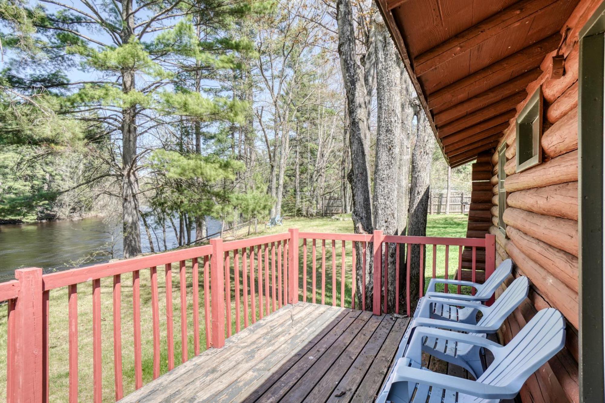 Edgewater Resort Iron Mountain Exterior photo